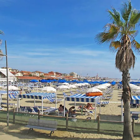 Brezza Marina By Interhome * Lido di Camaiore