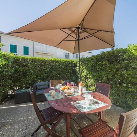 Apartman Brezza Marina By Interhome Lido di Camaiore