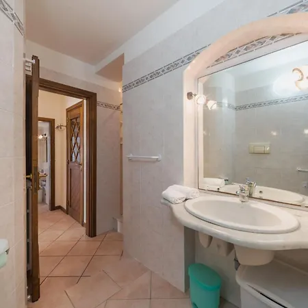 Brezza Marina By Interhome Apartman