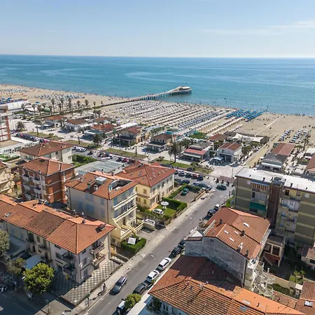 Brezza Marina By Interhome * לידו די קאמאיורה